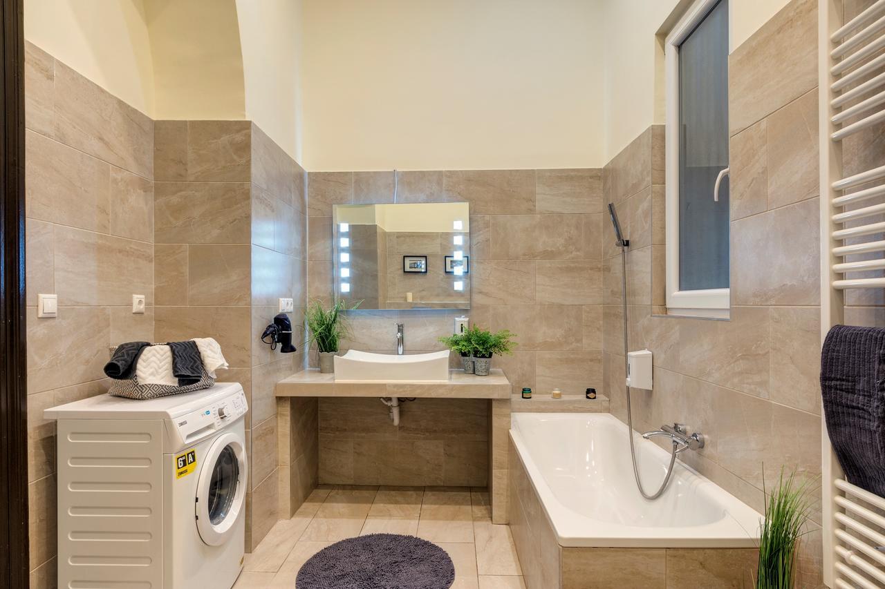 Real Apartments Klauzal Budapest Ngoại thất bức ảnh